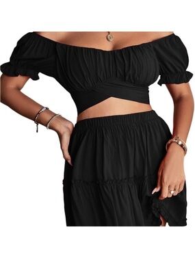 Lyaner - black puffed sleeve off the shoulder crop top with tie - size M